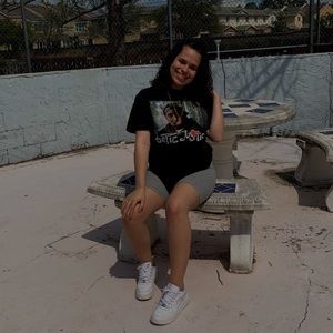 Meet your Posher, Briana